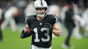 Hunter Renfrow llega a los Panthers luego de una etapa con Raiders y no jugar la temporada 2024