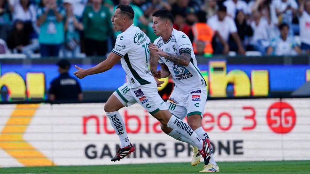 Andrés Guardado encamina la victoria de León