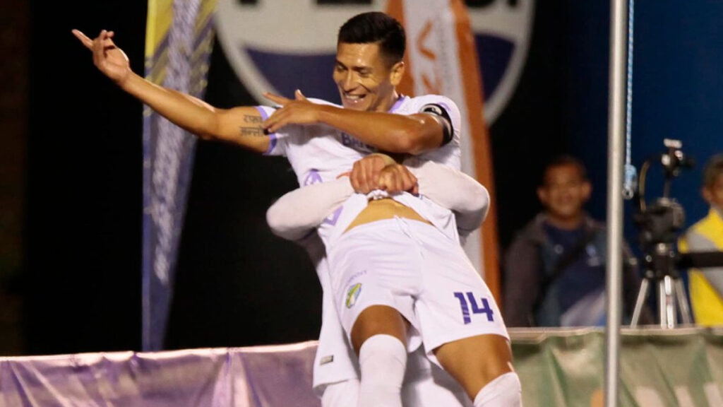 Morales celebra su gol. (Comunicaciones X)