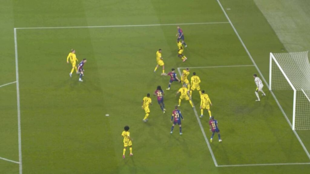 El gol de Raphinha generó polémica, por un posible fuera de lugar. | Foto: @somoscalientetv