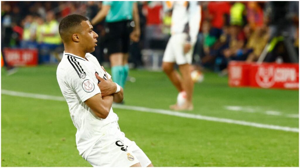 Kylian Mbappé anota gol de tiro libre en la Copa del Rey | Reuters