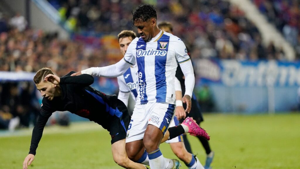 Leganés y Barcelona empatan a cero en el primer tiempo