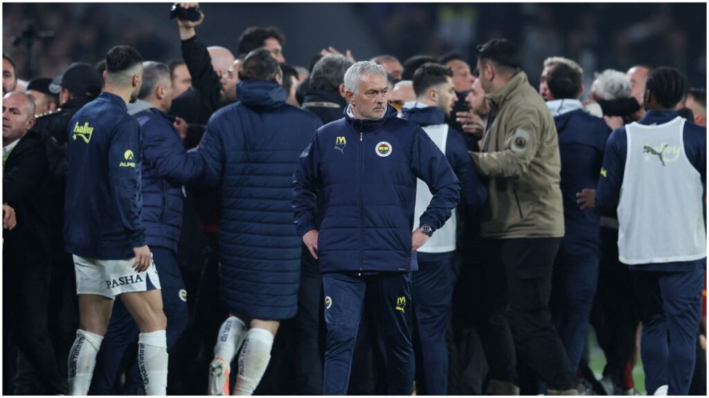 Los problemas de José Mourinho en Turquía | Reuters