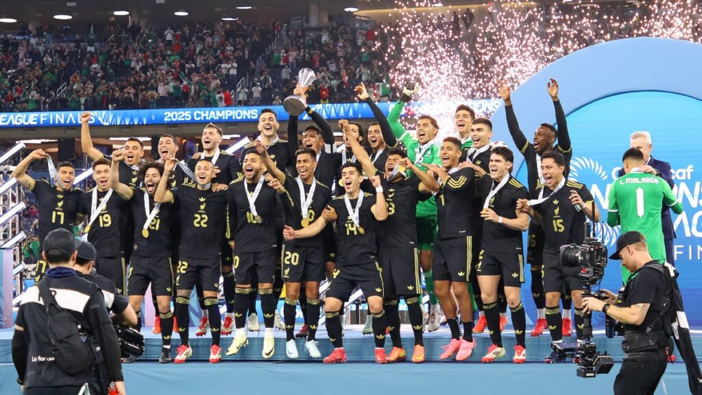 Hugo Sánchez analiza al Tri para la Copa Oro | Imago7