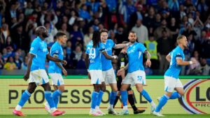 ¡Nuevo líder! Napoli derrota al Torino de la mano de McTominay y aprovecha el tropiezo del Inter
