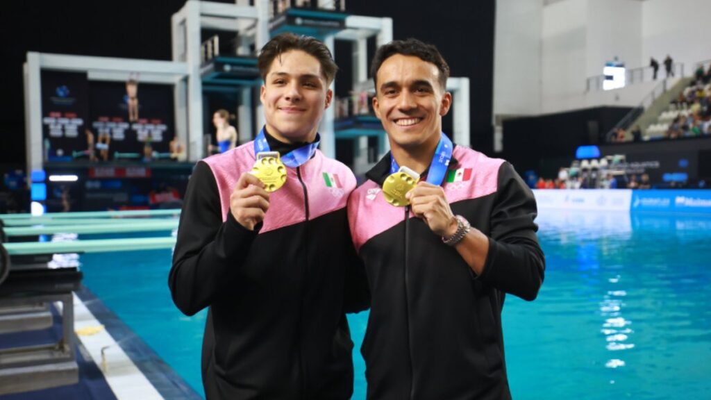 Osmar Olvera y Juan Celaya se cuelgan el oro gracias a su participación en el trampolín de 3m sincronizado de la Copa del Mundo de Clavados