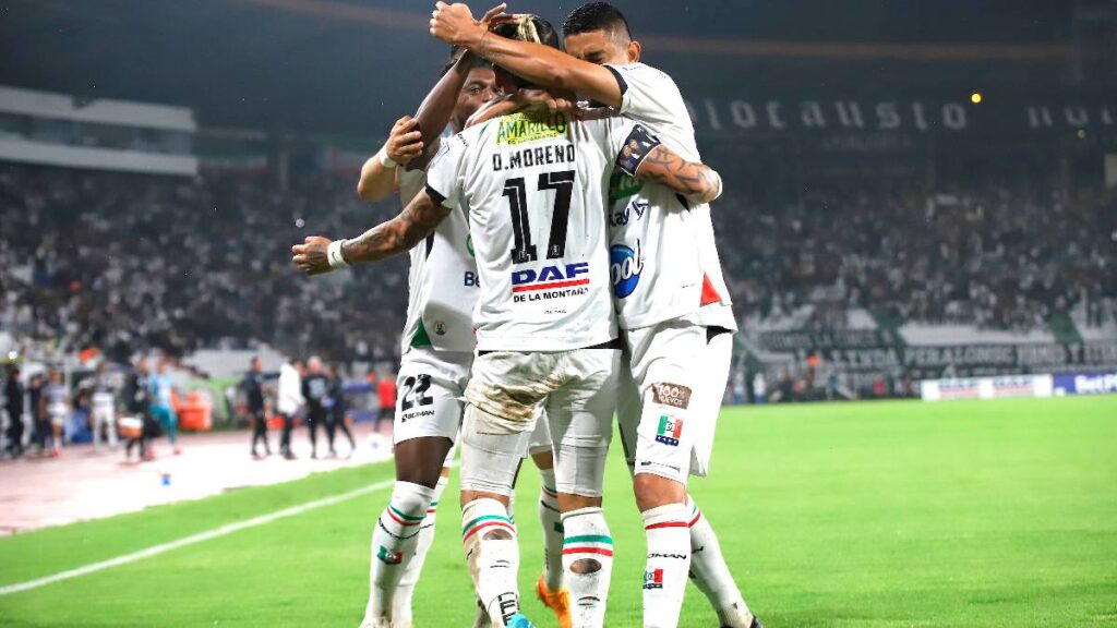 Once Caldas vs América de Cali / Vizzor