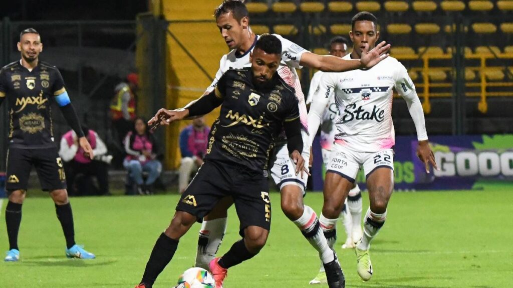 Fortaleza vs Llaneros / Vizzor