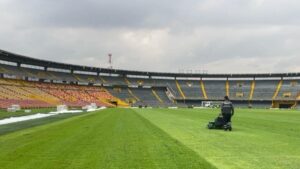 Así quedó la grama de El Campín después del concierto de Maluma