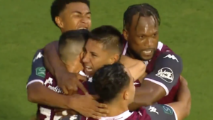Saprissa arrolla a Herediano y pone un pie en la final del Clausura 2025