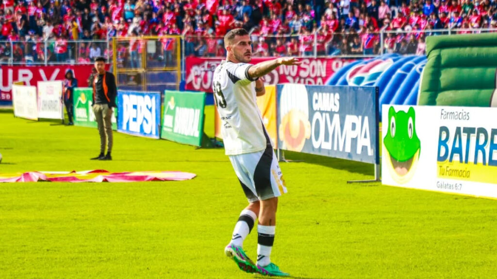 Nico Martínez, goleador del torneo Clausura (Mixco Facebook)