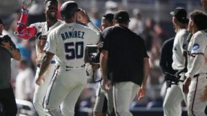 Los Marlins sorprenden y vencen en extra innings a los Dodgers